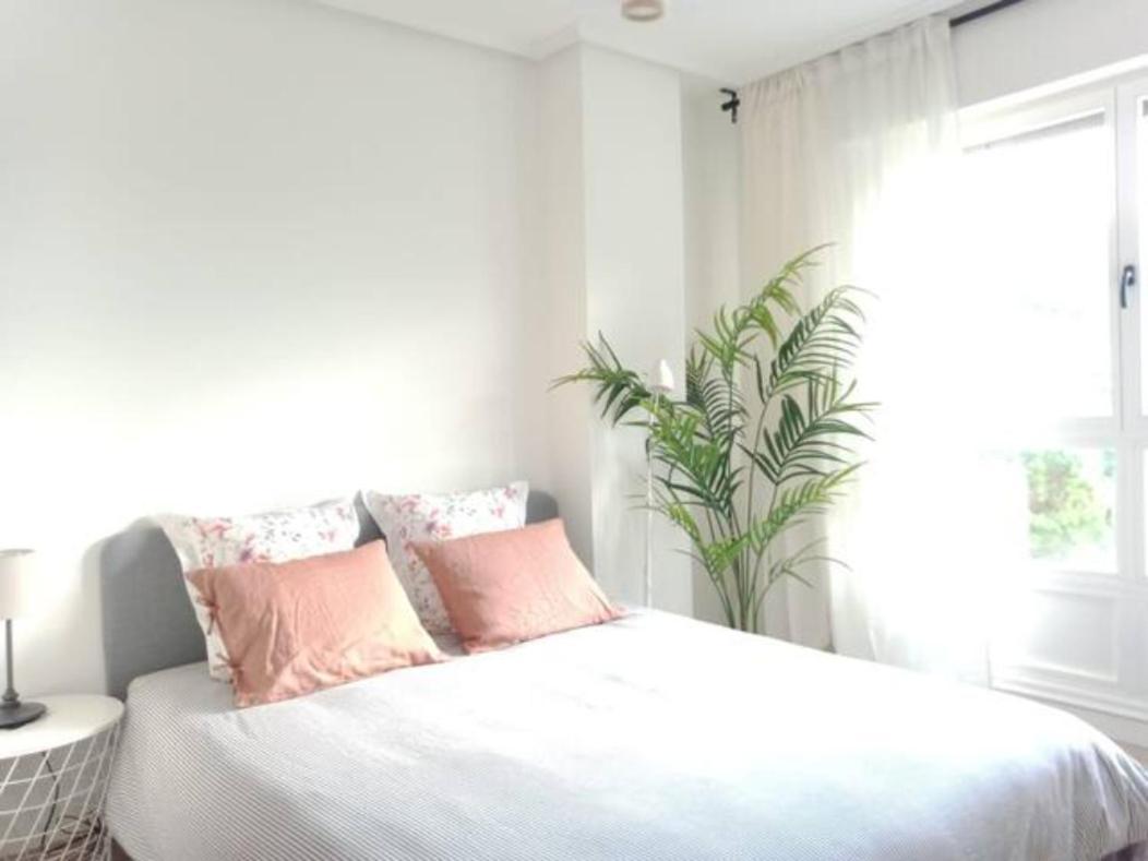 Apartamento Con Suite, Zona De Trabajo Y Yoga Wifi Y Garaje Castro Urdiales Exterior photo